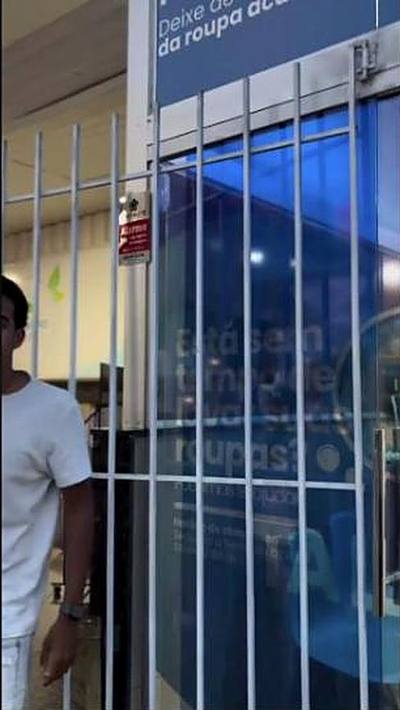 Entrada de unidade da Tá Limpo